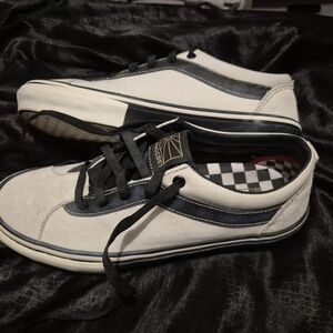 Men's Black and White Casual Sneakers